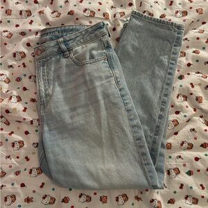 American Eagle Outfitters Women's Light Blue Mom Jeans - Short Length